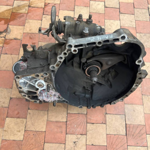 Коробка передач Toyota Rav-4 (2000-2006) 2,0 МКПП 3030042101