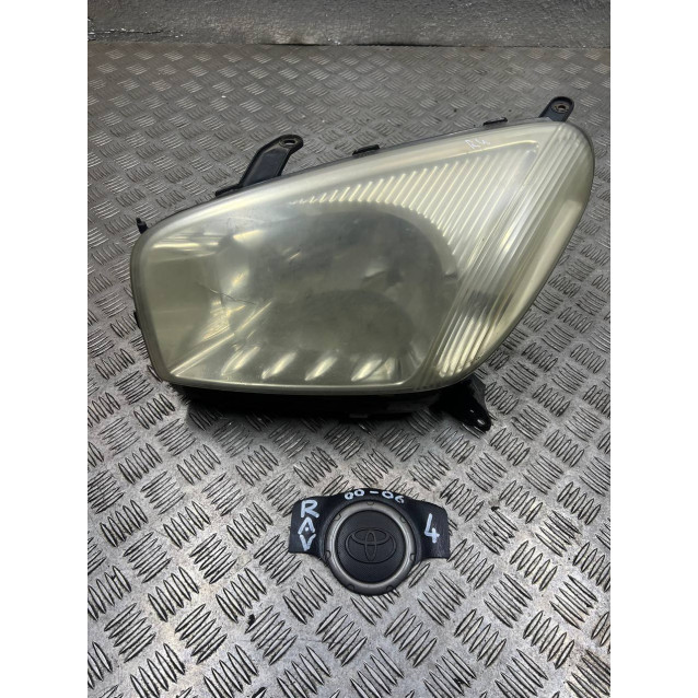 Фара левая Toyota Rav-4 (2000-2003) 8115042160 8115042180 8115042150 *дефект