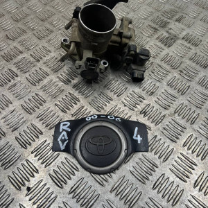 Дроссельная заслонка Toyota Rav-4 (2000-2006) 2.0 2221028050