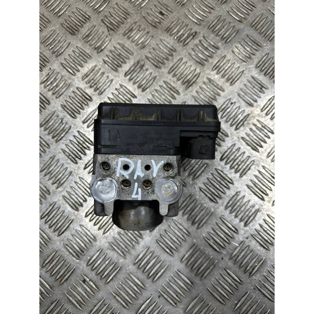 Блок ABS Toyota Rav-4 (2000-2006) 1.8 МКПП 4451042070
