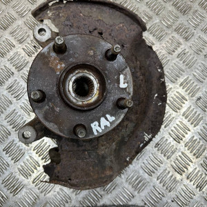 Кулак поворотный левый(цапфа) Toyota Rav-4 (2000-2006) 4321242060