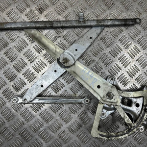 Стеклоподъемник передний правый Toyota Rav-4 (2000-2006) 6980142050