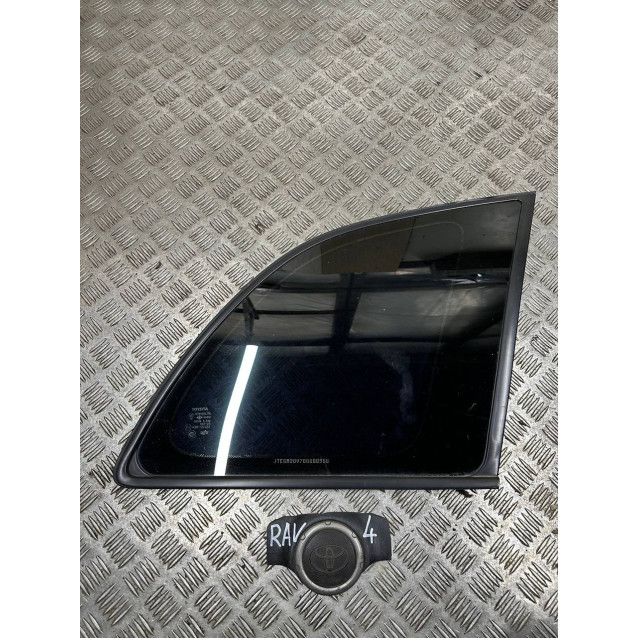 Стекло в кузов заднее правое Toyota Rav-4 (2000-2006) 6271042240 6271042230