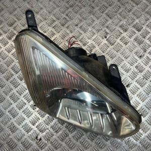 Фара правая Toyota Rav-4 (2000-2006) 8111042180 8111042190