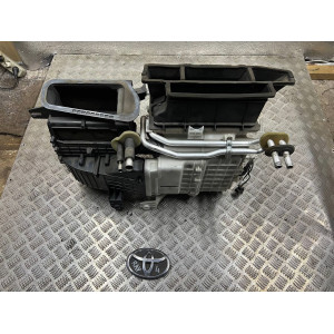 Корпус печки Toyota Rav-4 (2000-2006) 2.0 8713042150