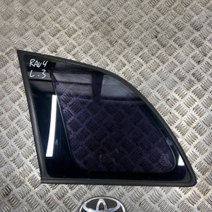 Стекло в кузов заднее левое Toyota Rav-4 (2000-2006) 6272042240 6272042260