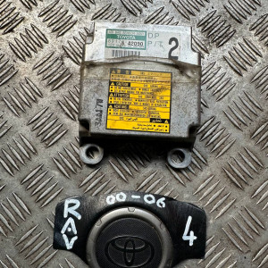 Блок управления AIRBAG Toyota Rav-4 (2000-2006) 8917042090
