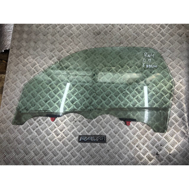 Стекло двери переднее левое Toyota Rav-4 (00-06) *3 двери 6810242140 6810242070