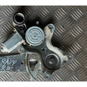 Моторчик стеклоподъемника задний правый Toyota Rav-4 (2000-2006) 8572032150