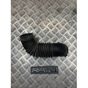 Патрубок повітряного фільтра Toyota Rav-4 (2000-2006) 1,8 1788122060