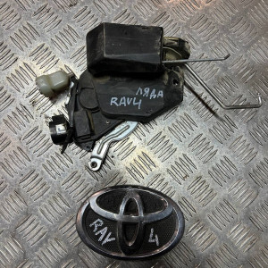 Замок крышки багажника Toyota Rav-4 (2000-2006) 6911042090