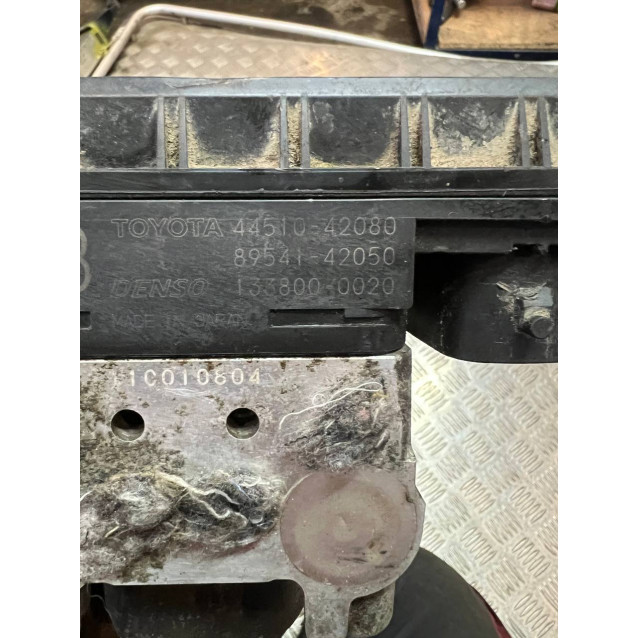 Блок ABS Toyota Rav-4 (2000-2006) 4451042080