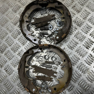 Колодки ручника тормозные Toyota Rav-4 (2000-2006) 4654042020