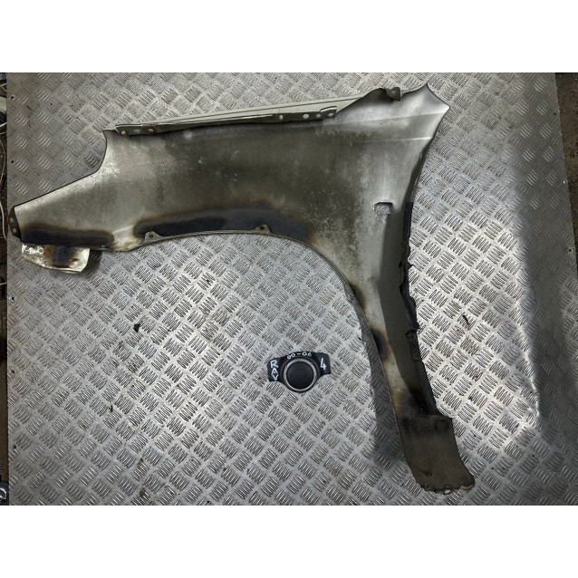 Крыло переднее правое Toyota Rav-4 (00-06) 5381142160 5381142150