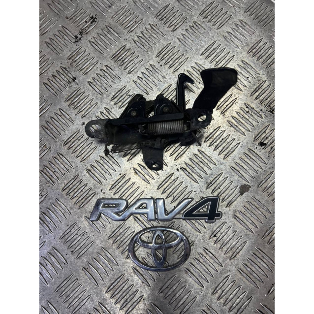 Замок капота Toyota Rav-4 (2000-2006) 5351042060