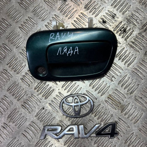 Ручка крышки багажника Toyota Rav-4 (2000-2006) 6909042050