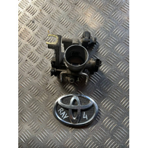 Дроссельная заслонка Toyota Rav-4 (2000-2006) 2221028040