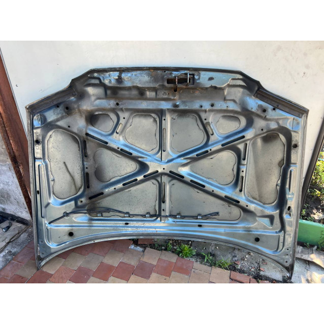 Капот Mitsubishi Space Star (98-05) MR392368