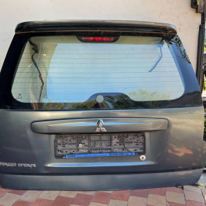 Крышка багажника Mitsubishi Space Star (1998-2005) MR392367