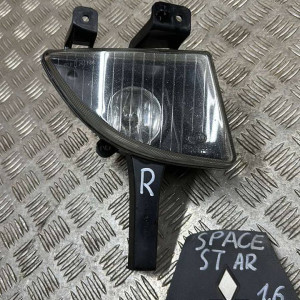 Фара противотуманная правая Mitsubishi Space Star (1998-2005) MR990996