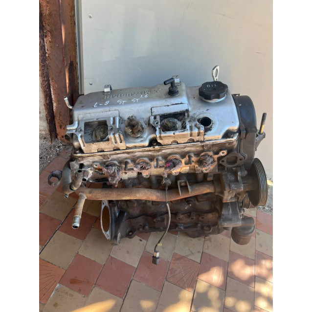 Двигатель без навесного оборудования Mitsubishi Space Star Lancer 9 1,6 MD378071 4G18