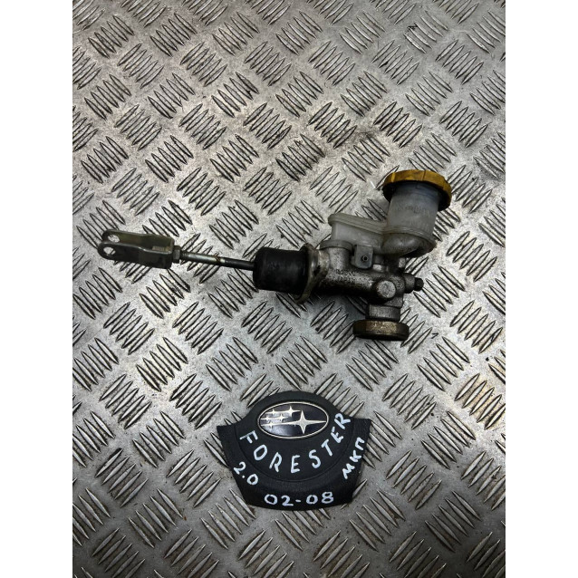 Цилиндр сцепления главный Subaru Forester SG (2002-2008) 37230FE040