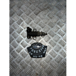 Цилиндр сцепления рабочий  Subaru Forester SG (2002-2008) 30620AA111 30620AA042