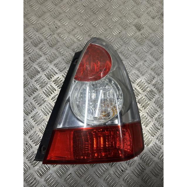 Фонарь правый Subaru Forester SG (2002-2008) 84201SA301 84201SA302