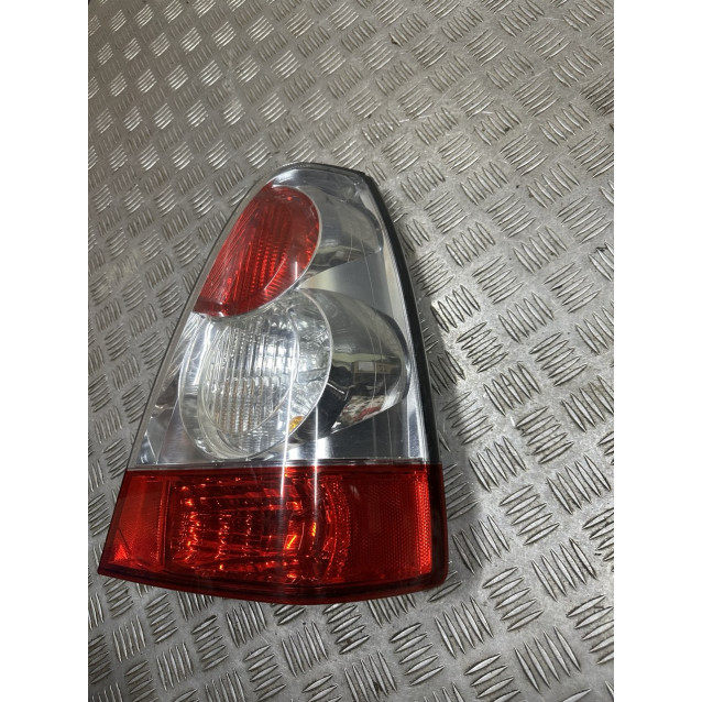 Фонарь правый Subaru Forester SG (2002-2008) 84201SA301 84201SA302