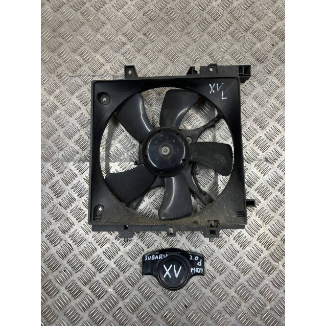 Диффузор с вентилятором радиатора Subaru XV (2011-2017) 45121FE001 45121FE000  *левый 