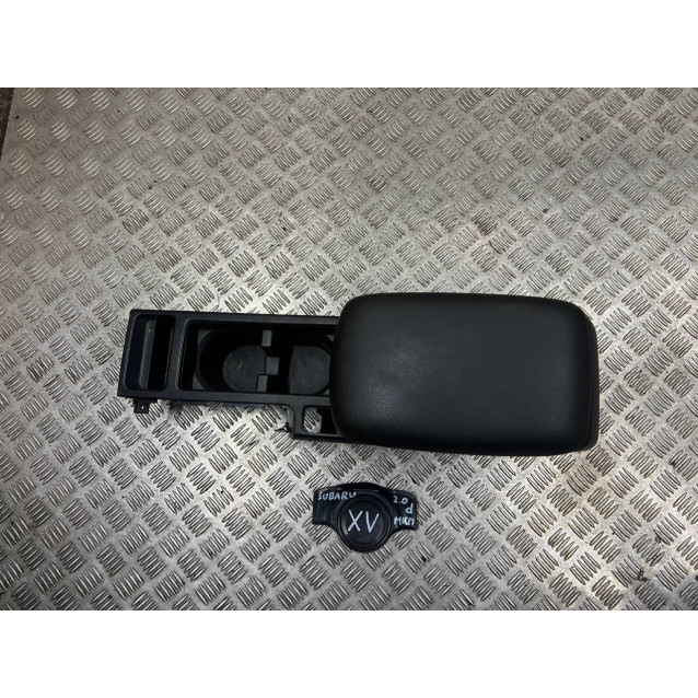 Подлокотник салона центральный Subaru XV (2011-2017) 92114FJ000VH