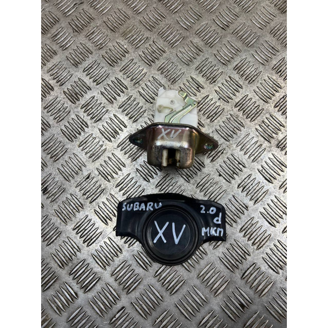 Замок крышки багажника Subaru XV (2011-2017) 63032FG101