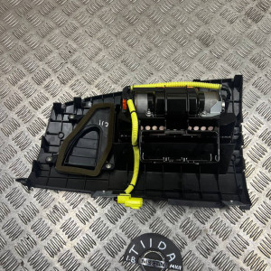 Подушка безпеки торпедо Nissan Tiida C11 (2007-2013) 98515EM38A