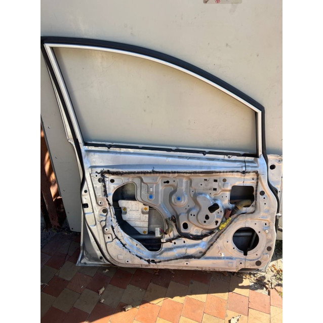 Дверь передняя левая Nissan Tiida C11 (2007-2013) седан H0101EL030