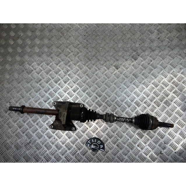 Полуось Привод передний правый Nissan Tiida 1.8 МКПП C11 (2007-2013) 39100EL000 391009EM0B