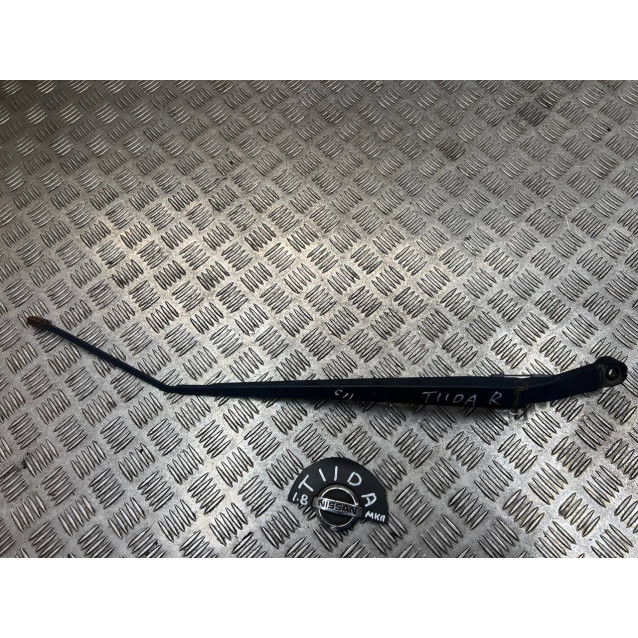 Держатель дворника правый Nissan Tiida C11 (2007-2013) 28886EL000