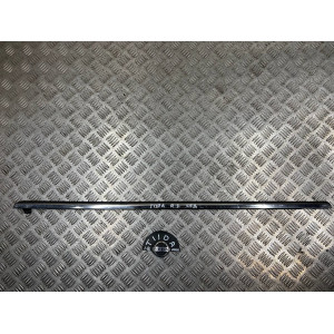 Молдинг стекла двери задней Nissan Tiida C11 (2007-2013) 82820EE410 82821EE410