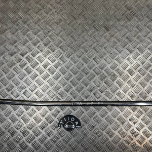 Молдинг стекла двери задней Nissan Tiida C11 (2007-2013) 82820EE410 82821EE410