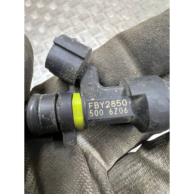 Форсунка топливная Nissan Tiida C11 (2007-2013) 1,8 16600EN200