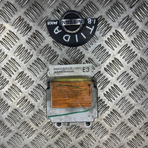 Блок управления AIRBAG Nissan Tiida C11 (2007-2013) 98820EM10A 98820EM30B