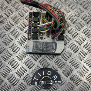 Блок предохранителей двигателя Nissan Tiida C11 (2007-2013)  284B7EM33A