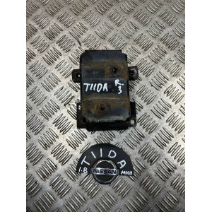 Кронштейн заднего бампера правый Nissan Tiida C11 (2007-2013) седан H5211EM3MA