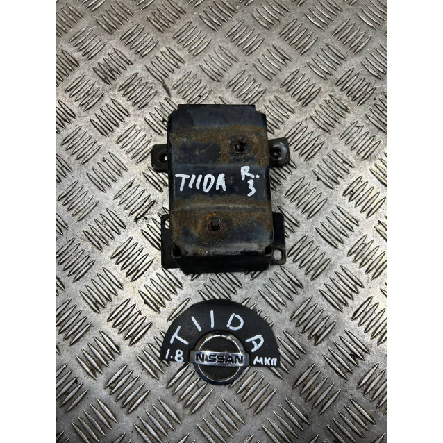 Кронштейн заднего бампера правый Nissan Tiida C11 (2007-2013) седан H5211EM3MA