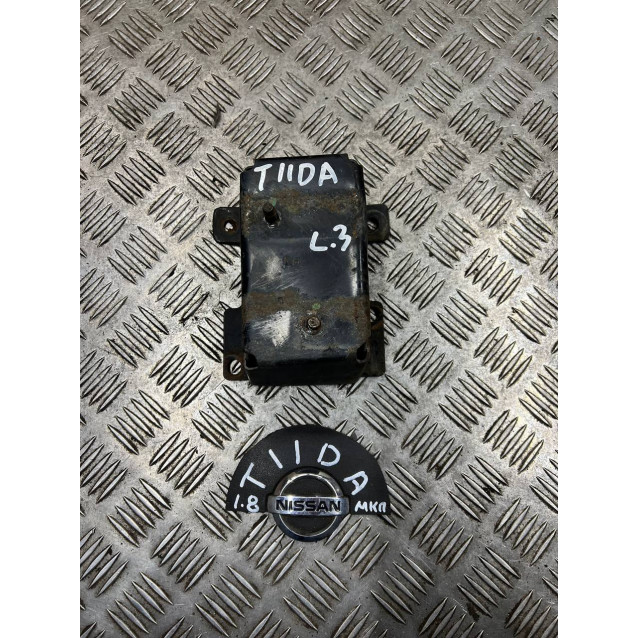 Кронштейн заднего бампера правый Nissan Tiida C11 (2007-2013) седан H5211EM3MA