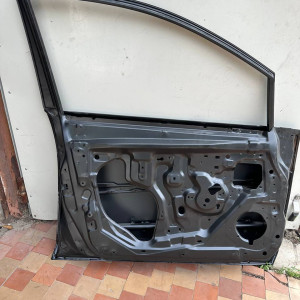 Дверь передня левая Nissan Tiida C11 (2007-2013) Asia H0101ED0MM
