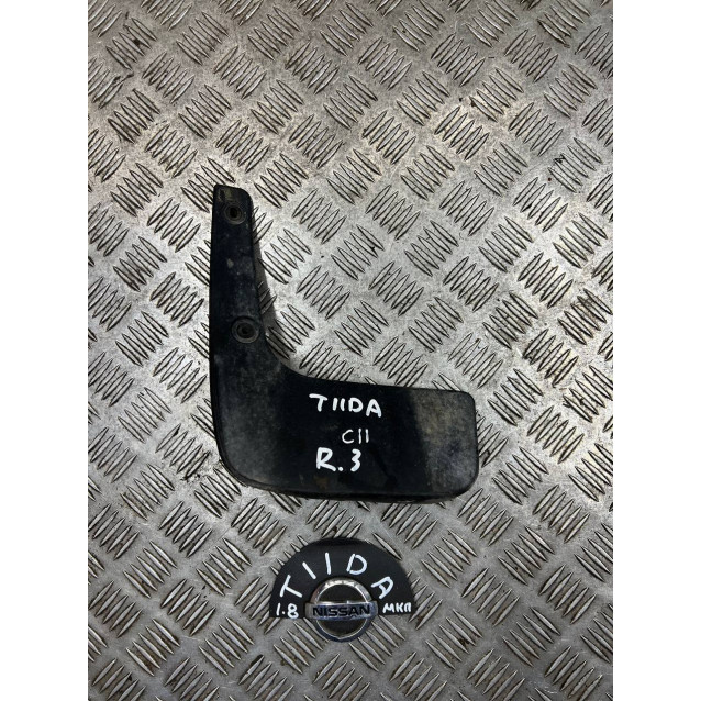 Брызговик задний правый Nissan Tiida C11 (2007-2013) 78812ED900