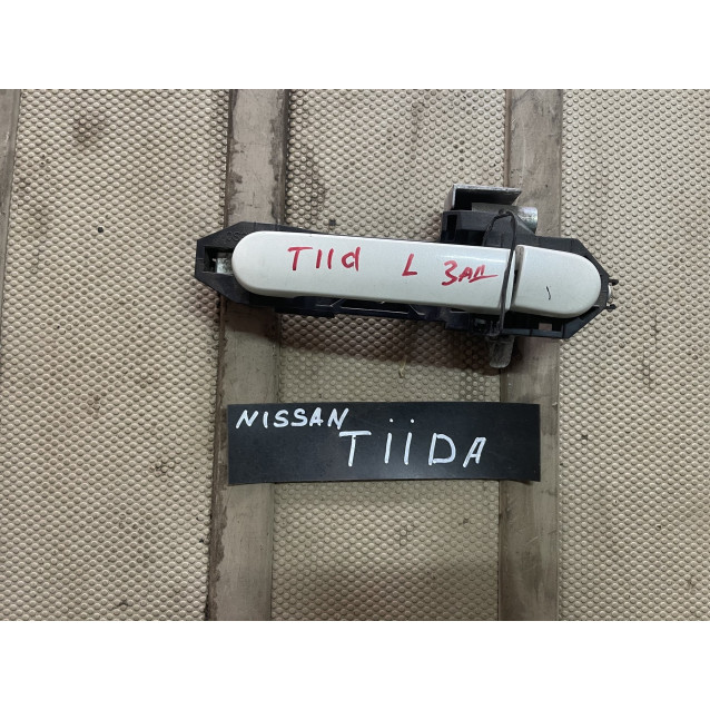 Ручка двери наружная левая задняя Nissan Tiida C11 (2007-2013) 82611ED000 82641EL10A