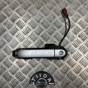 Ручка двери наружная левая передняя Nissan Tiida C11 (2007-2013) 82641EL10A седан