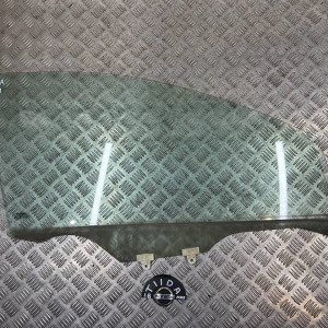 Стекло двери  переднее левое Nissan Tiida C11 (2007-2013) 80301ED000 / 80301EL000