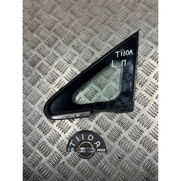 Стекло в кузов переднее левое(форточка) Nissan Tiida C11 (2007-2013) 76821ED500 / 76821ED000 / 76821ED900 / 76821ED400 *седан